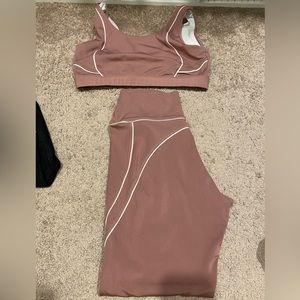 Buff bunny set size XL top and bottom. Hardly worn.